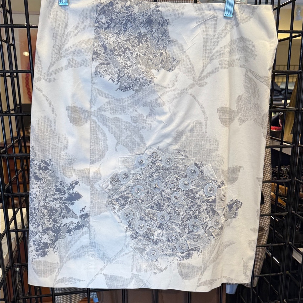 Worth Elegant Floral Patterned Skirt